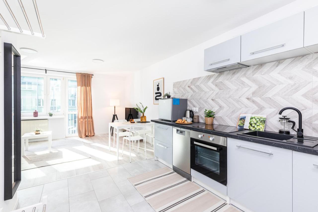 Superapart Jana Pawla II 18 Varşovia Exterior foto