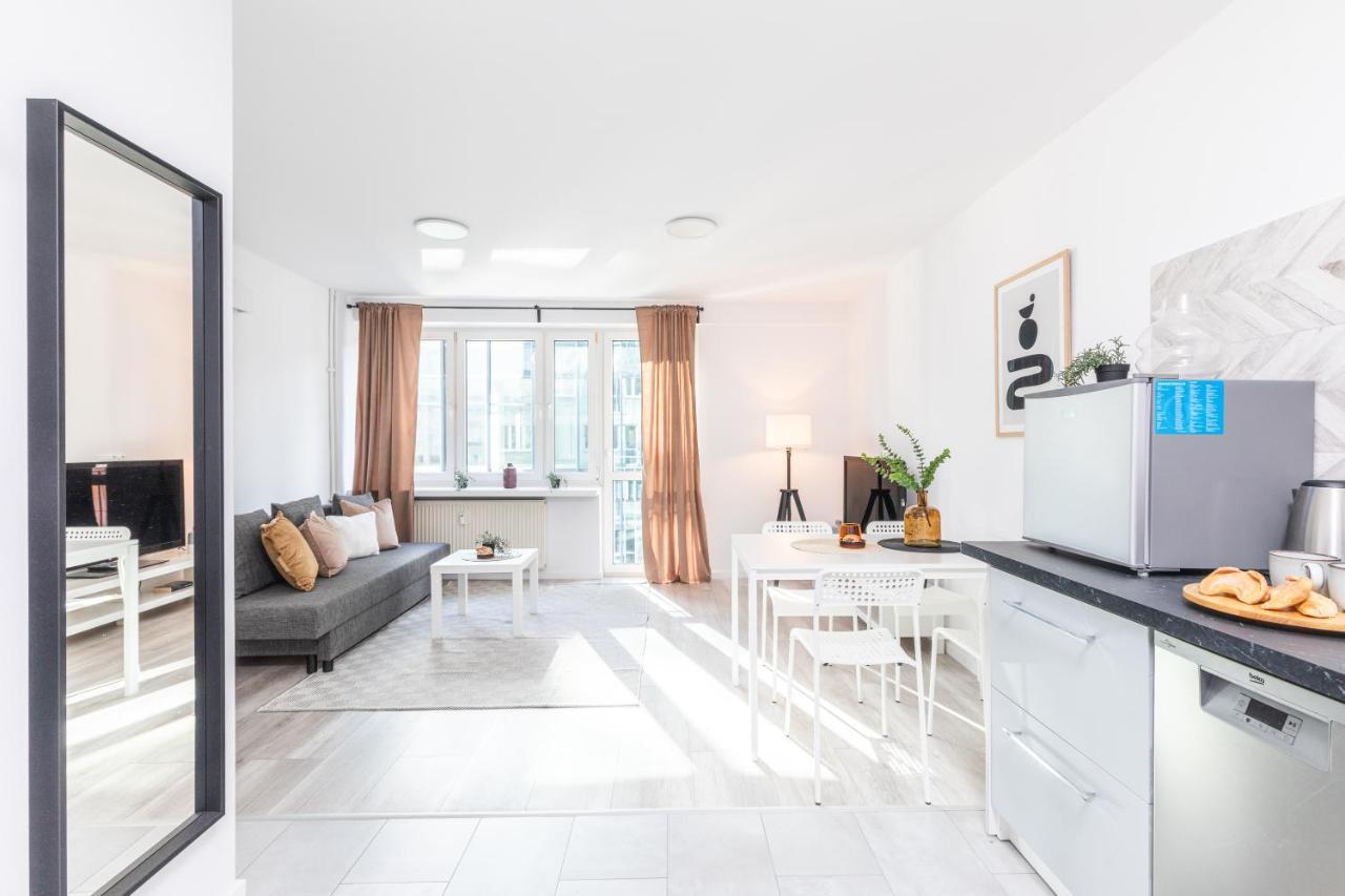 Superapart Jana Pawla II 18 Varşovia Exterior foto