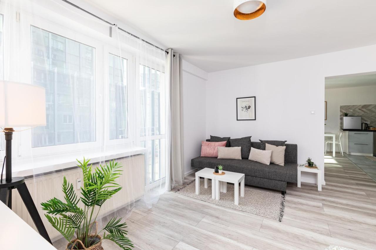Superapart Jana Pawla II 18 Varşovia Exterior foto